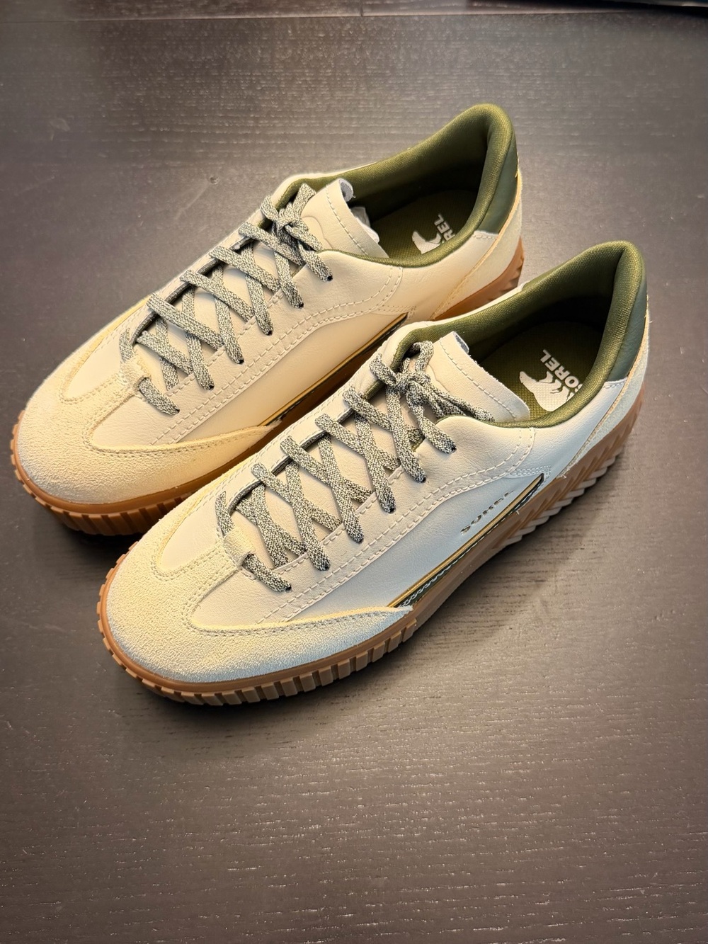 New Women’s Sorel ONA Ave sneakers - green / white, size 9